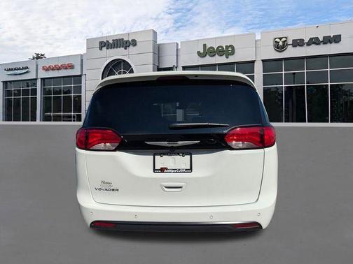 Bright White Clearcoat 2026 Chrysler Voyager LX
