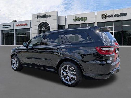 Black Clearcoat 2026 Dodge Durango GT Plus HEMI V8