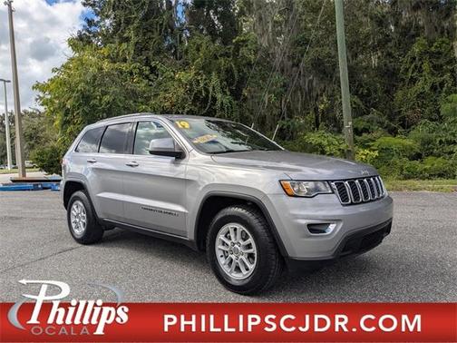 2019 Jeep Grand Cherokee Laredo E