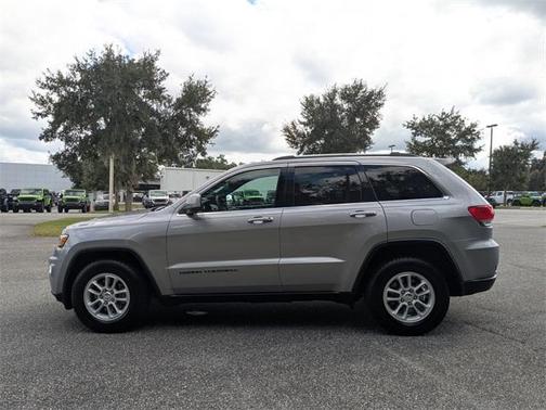 2019 Jeep Grand Cherokee Laredo E