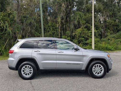 2019 Jeep Grand Cherokee Laredo E