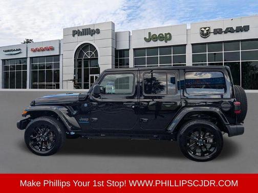 Black Clearcoat 2025 Jeep Wrangler 4xe Sahara
