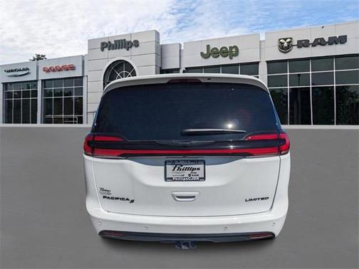 2025 Chrysler Pacifica Limited