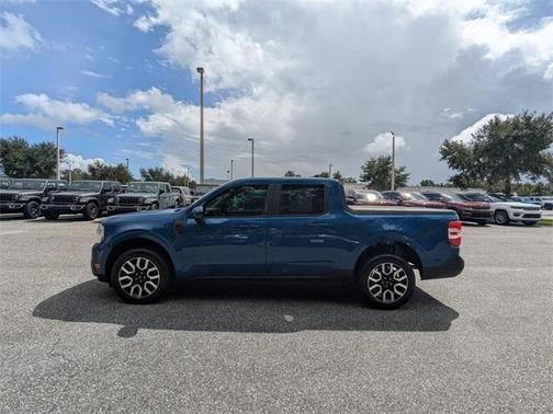 2023 Ford Maverick Lariat