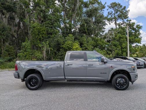 Ceramic White 2026 RAM 3500 Limited