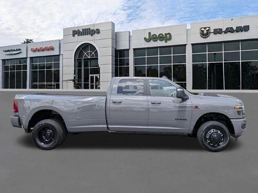 Ceramic Gray Clearcoat 2026 RAM 3500 Laramie