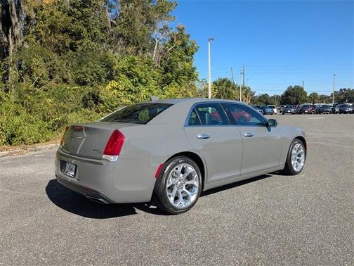 2018 Chrysler 300C 