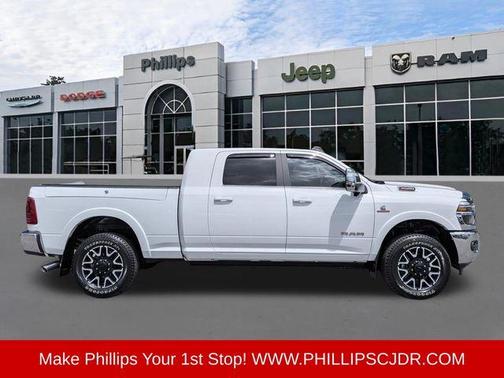 Bright White Clearcoat 2026 RAM 3500 Limited