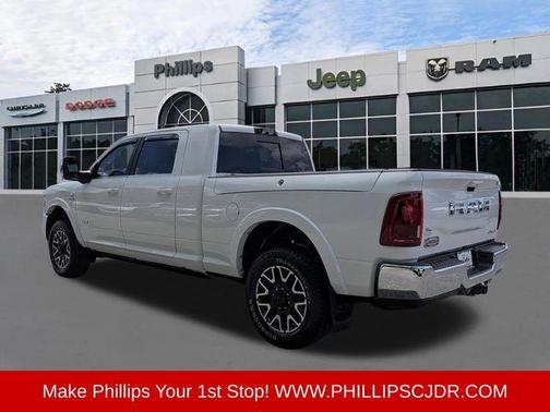 Bright White Clearcoat 2026 RAM 3500 Limited