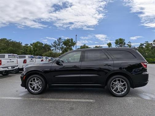 Black Clearcoat 2026 Dodge Durango GT HEMI V8
