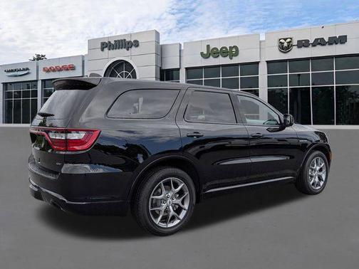 Black Clearcoat 2026 Dodge Durango GT HEMI V8