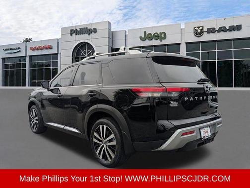 2024 Nissan Pathfinder Platinum
