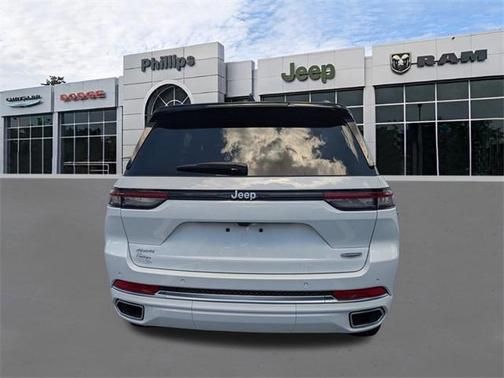 2025 Jeep Grand Cherokee Summit