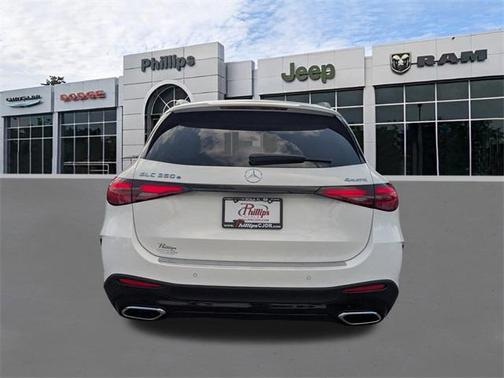 2025 Mercedes-Benz GLC 350e Base 4MATIC