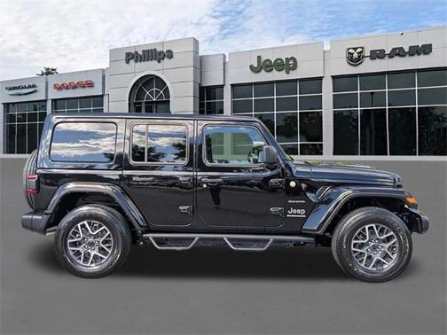 2024 Jeep Wrangler Sahara