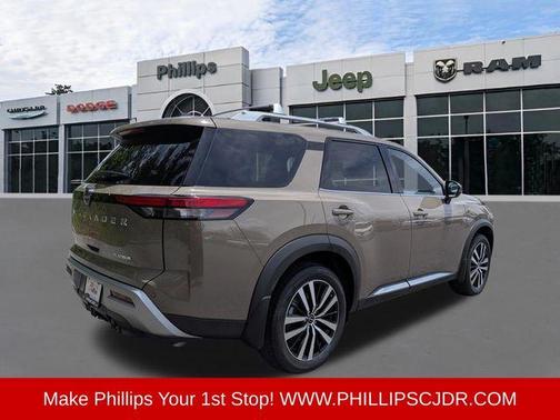 Baja Storm 2024 Nissan Pathfinder Platinum