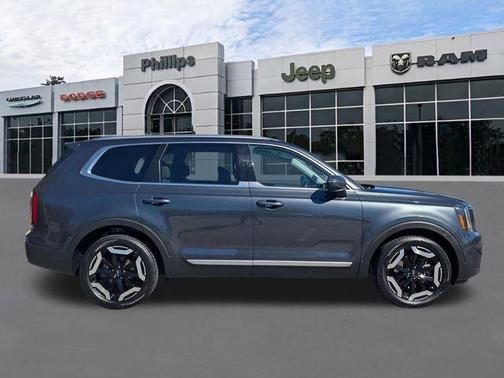 2023 Kia Telluride S