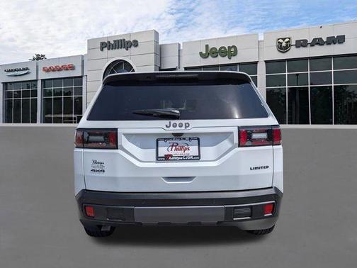 Bright White Clearcoat 2026 Jeep Cherokee LAREDO/LIMITED