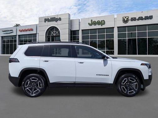 Bright White Clearcoat 2026 Jeep Cherokee LAREDO/LIMITED