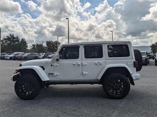 2023 Jeep Wrangler Sahara
