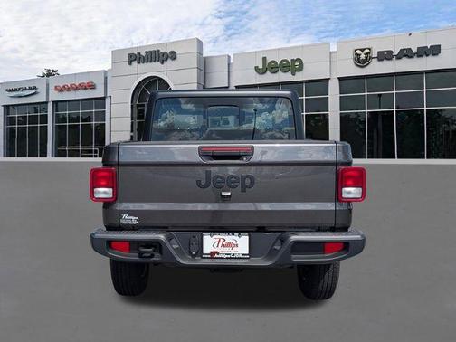 2026 Jeep Gladiator Sport