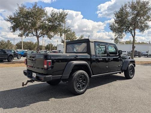 2022 Jeep Gladiator Sport