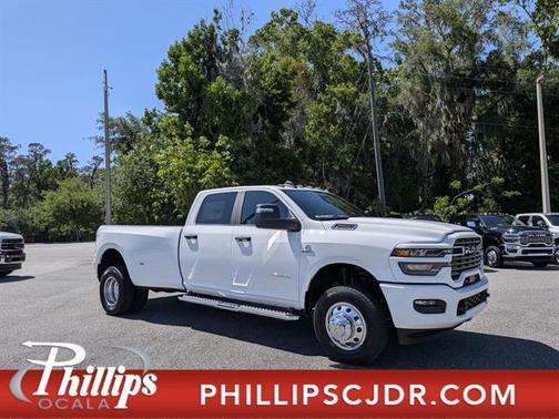 Bright White Clearcoat 2026 RAM 3500 Big Horn