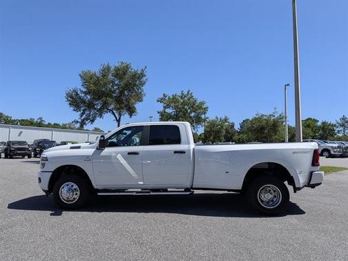 Bright White Clearcoat 2026 RAM 3500 Big Horn
