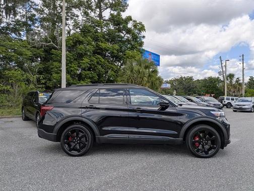 Agate Black 2021 Ford Explorer ST