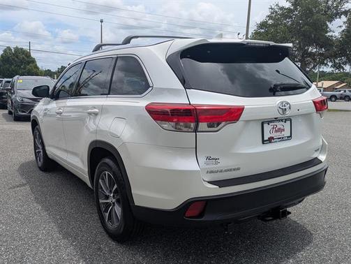 Blizzard Pearl 2017 Toyota Highlander XLE