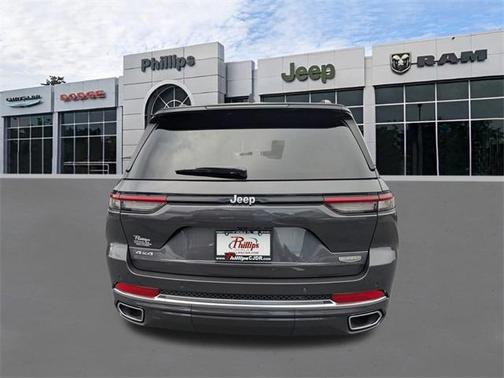 2025 Jeep Grand Cherokee Summit