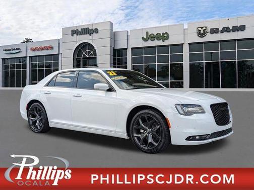 Bright White Clearcoat 2021 Chrysler 300 S