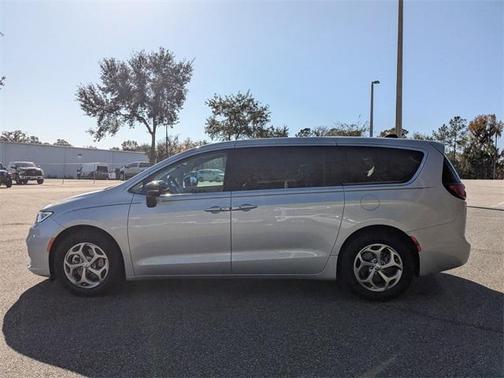 2024 Chrysler Pacifica Limited