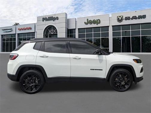 2023 Jeep Compass Altitude