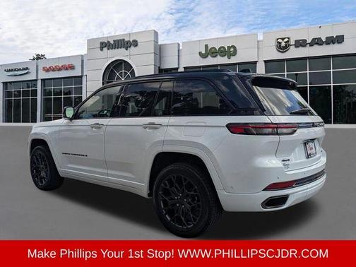 Bright White Clearcoat 2025 Jeep Grand Cherokee Summit