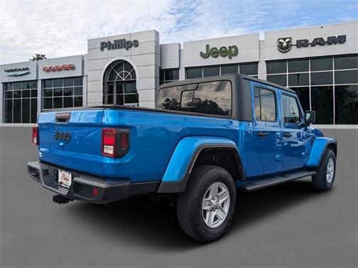 2022 Jeep Gladiator Sport