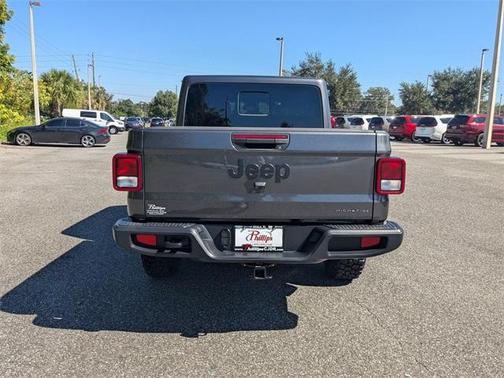 2025 Jeep Gladiator Sport