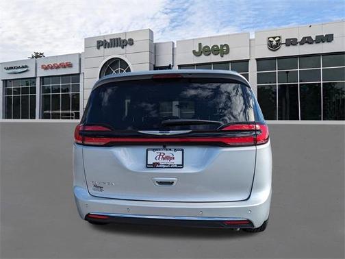 2026 Chrysler Pacifica Limited