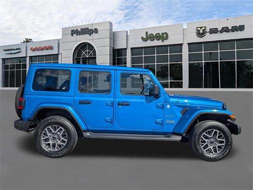 2024 Jeep Wrangler Sahara