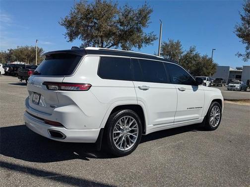 2022 Jeep Grand Cherokee L Summit