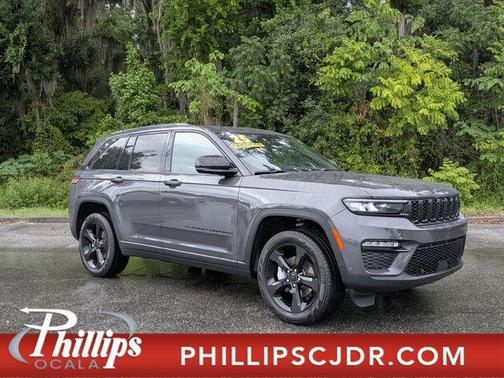 Metallic 2025 Jeep Grand Cherokee Limited