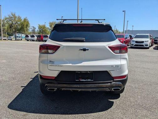 Iridescent Pearl Tricoat 2023 Chevrolet Trailblazer ACTIV