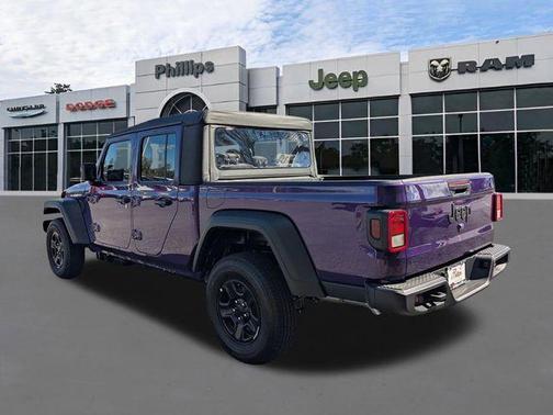 2026 Jeep Gladiator Sport