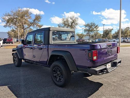 2026 Jeep Gladiator Sport