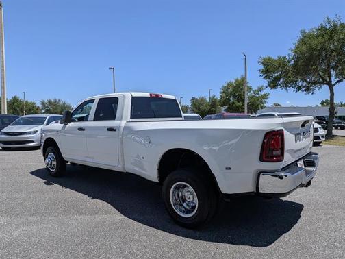 Bright White Clearcoat 2026 RAM 3500 Tradesman
