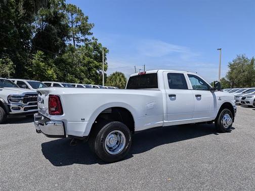 Bright White Clearcoat 2026 RAM 3500 Tradesman