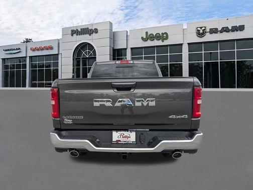 Granite Crystal Clearcoat Metallic 2026 RAM 1500 Laramie