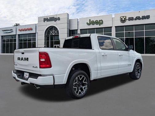 Bright White Clearcoat 2026 RAM 1500 Laramie