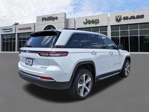 Bright White Clearcoat 2026 Jeep Grand Cherokee Limited