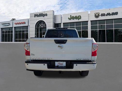 2018 Nissan Titan XD SV